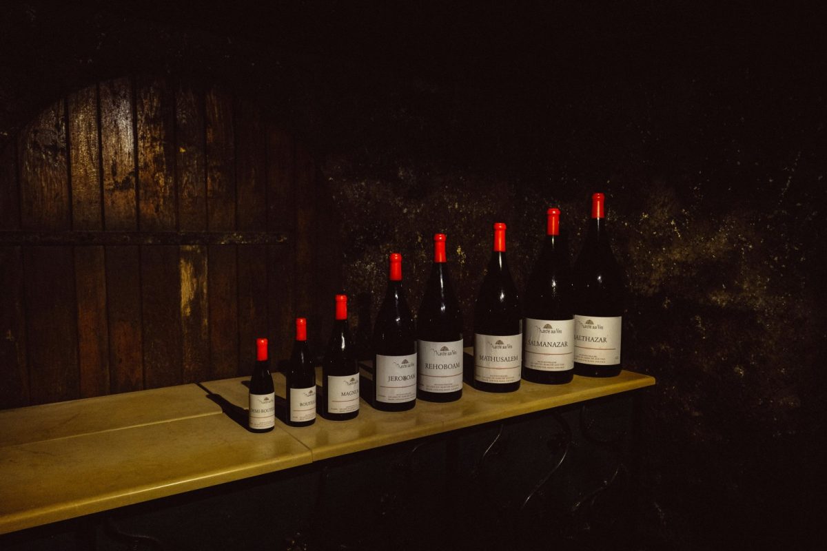 bouteilles de vin de toutes les tailles